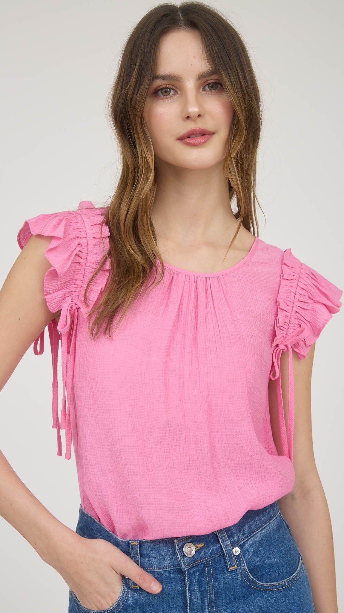Blusa Rosa con Volantes en Hombro