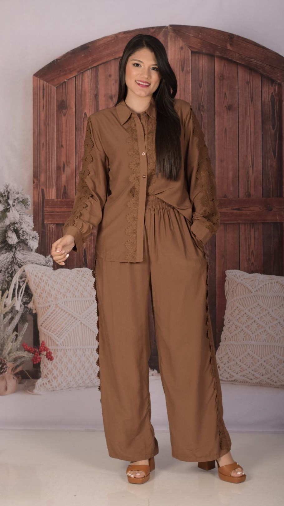 Conjunto Camisa y Pantalón Café