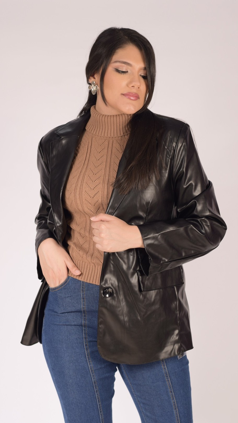 Chaqueta Cuero Negro